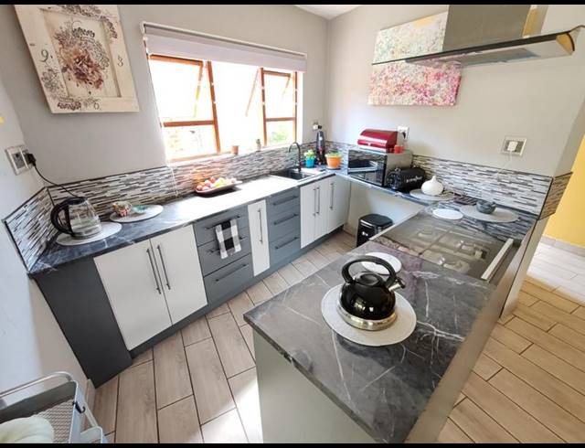 3 BEDROOM HOUSE FOR SALE IN MISTY BAY
